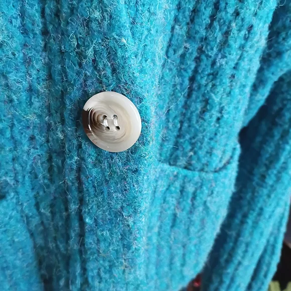 Cozy Blue Button-Up Women Sweater Balloon Sleeve! - Picture 3 of 6